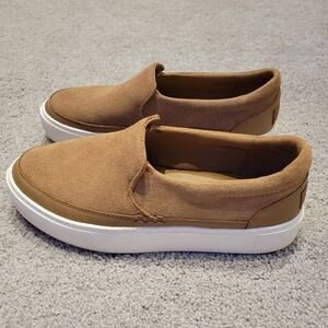 UGG Womens Zilo Slip-On Sneakers Chesnut